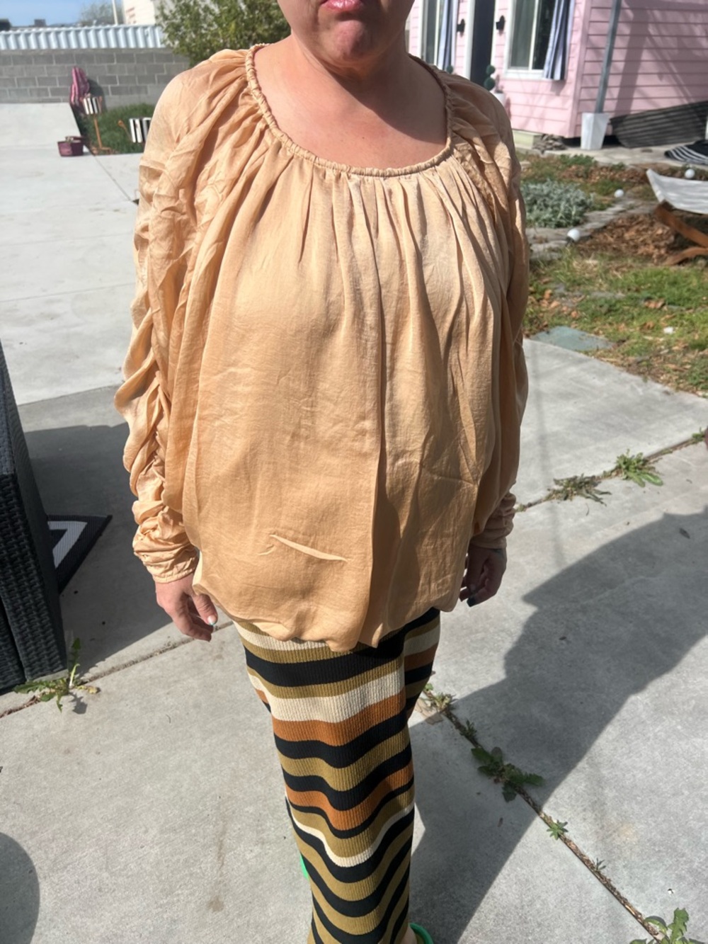 Peach Long Sleeve Peasant Blouse - the sleeves are to die for!